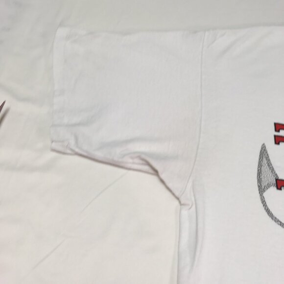 Vintage Men's Early 90's  XL Short Sleeve White Chicago Bulls Tee by The Game - Picture 8 of 15